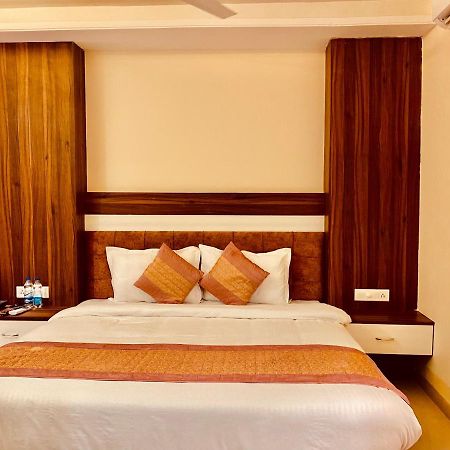 Stay Near Golden Temple By An Hotels Amritsar Exterior foto